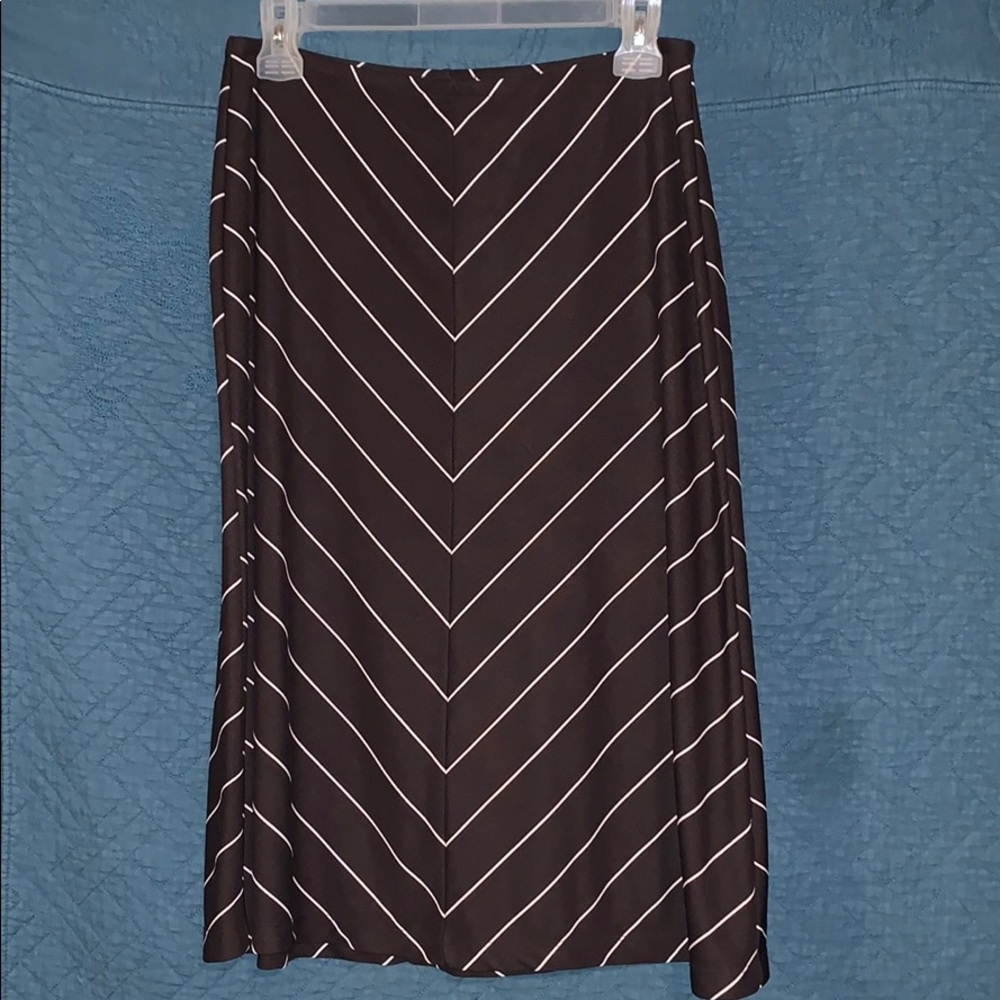 NY&Co below knee brown skirt with cream